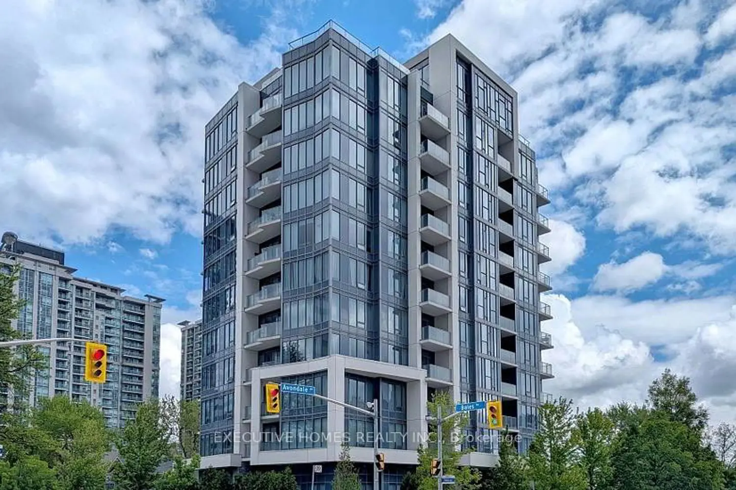 28 Avondale Avenue 1110