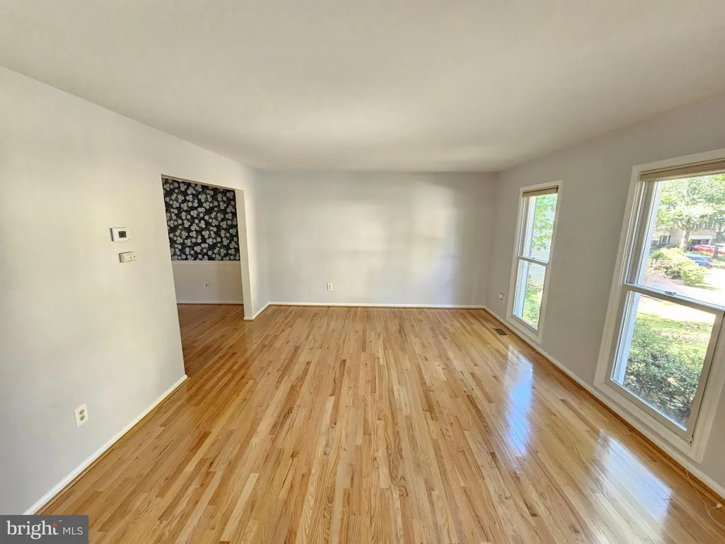 11321 Classical Lane, Silver Spring, MD 20901 photo 5