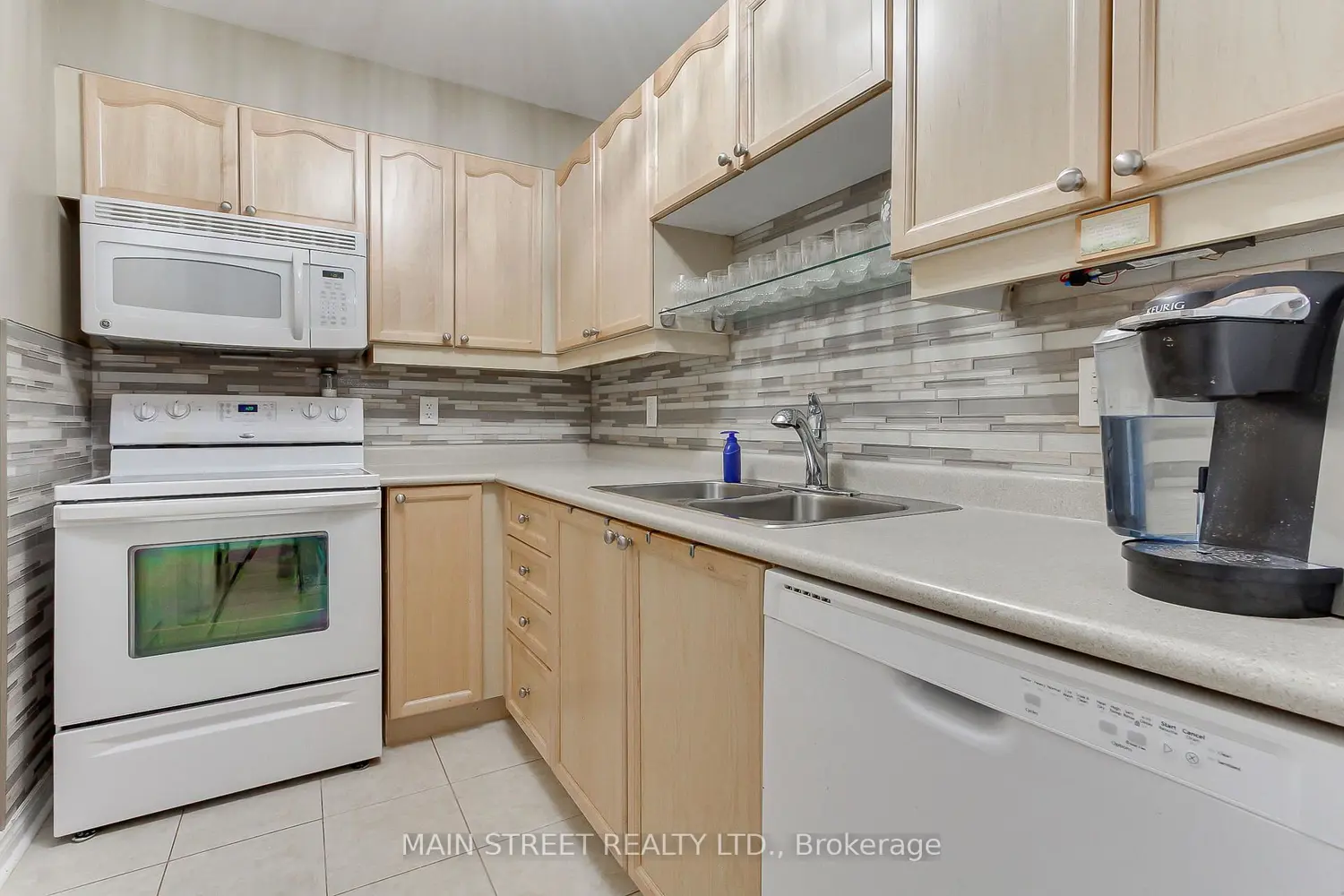 Additional image 10 of 500 Mapleview Drive 305