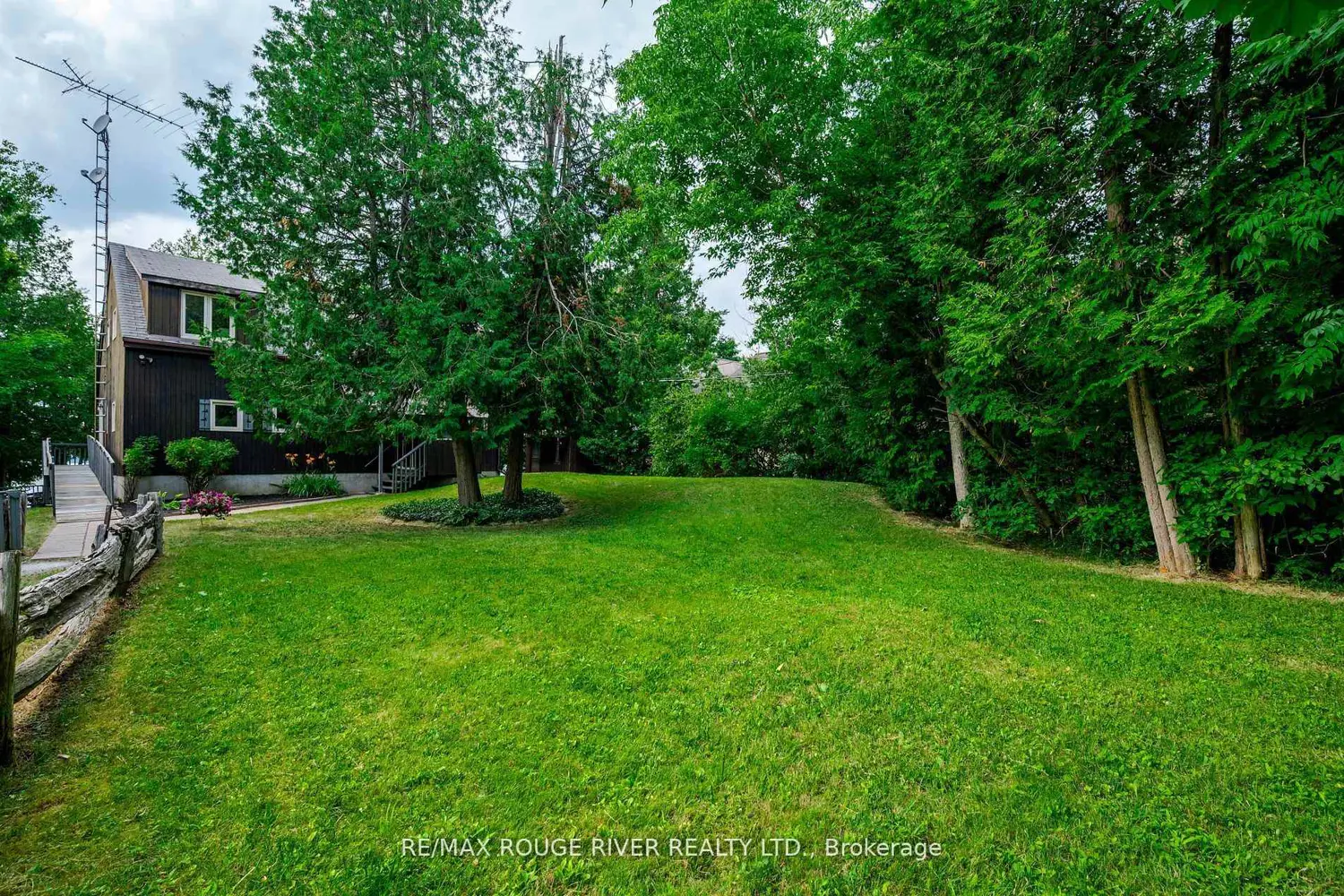 Additional image 16 of 1280 Birchview Road