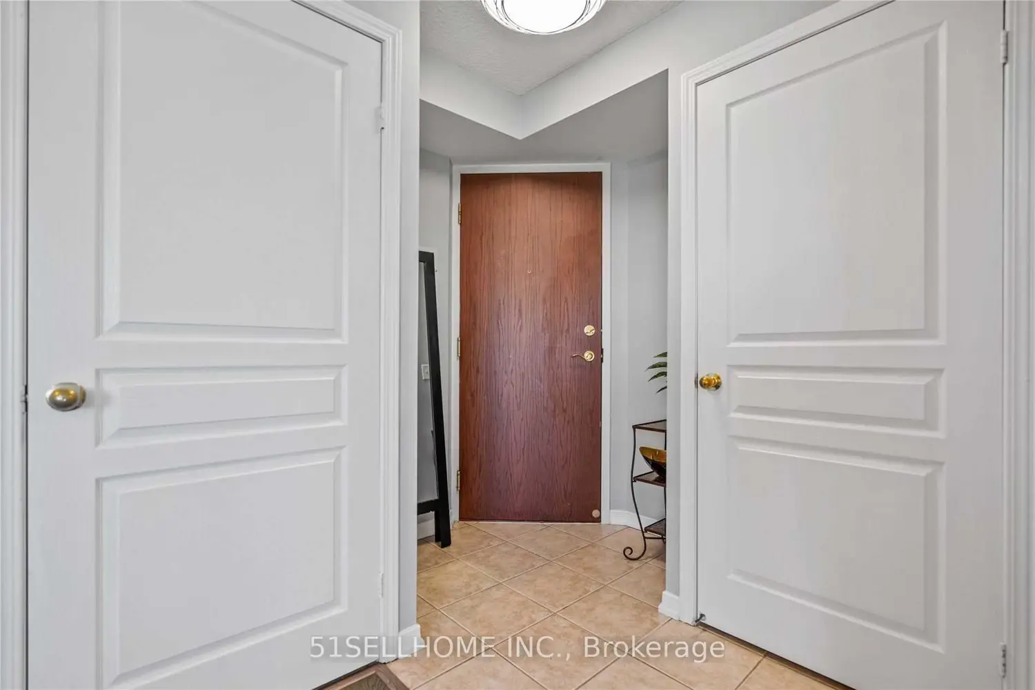 2545 Erin Centre Boulevard 303
