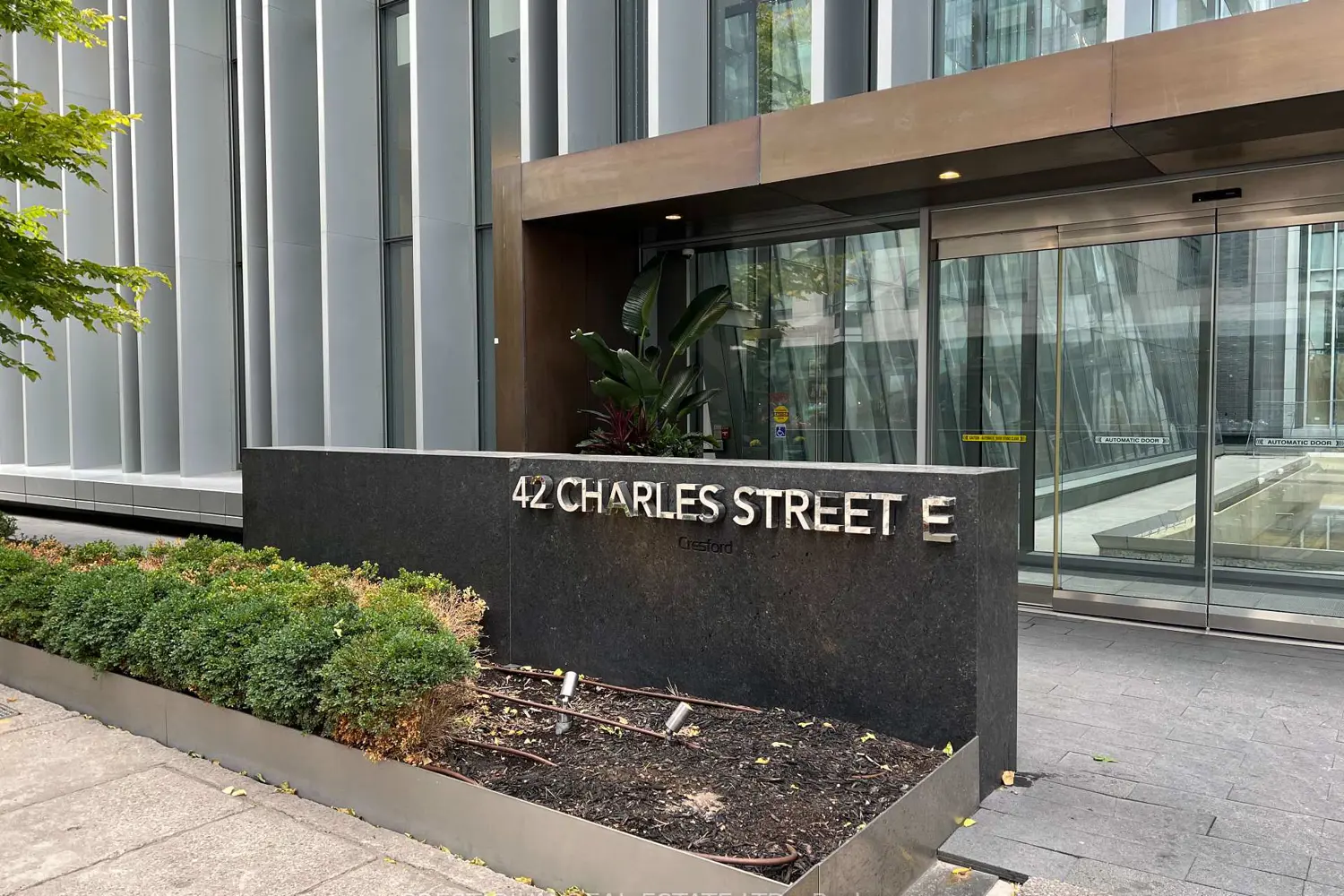 42 Charles Street 4103 photo 5