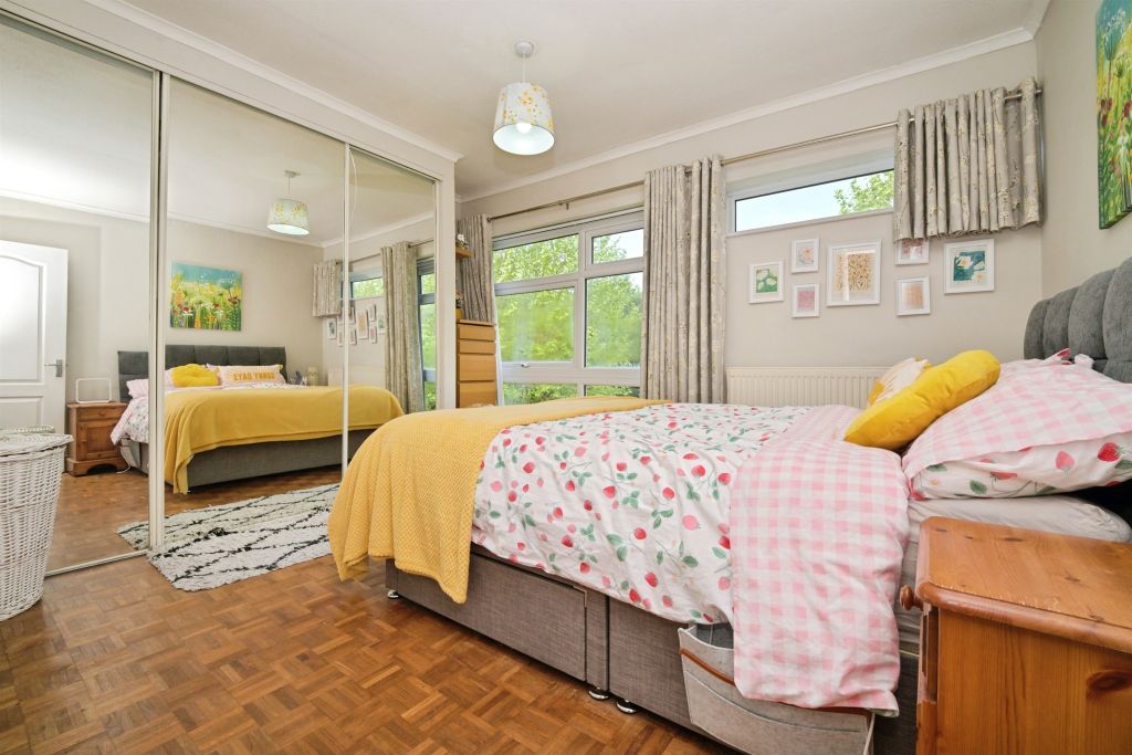 Additional image 11 of 2 bed flat for salePark View, Hoddesdon EN11