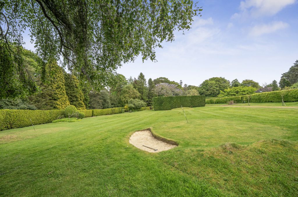 Additional image 9 of 2 bed flat for saleBeacon Crescent, Hindhead, Surrey GU26