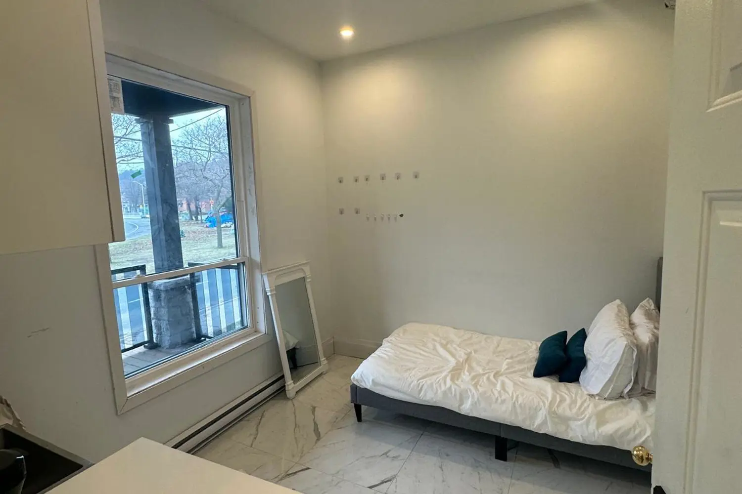 66 Wellington Street photo 5