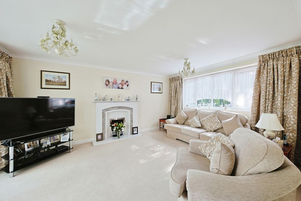 Additional image 3 of 4 bed detached house for saleJenny Brough Lane, Hessle HU13