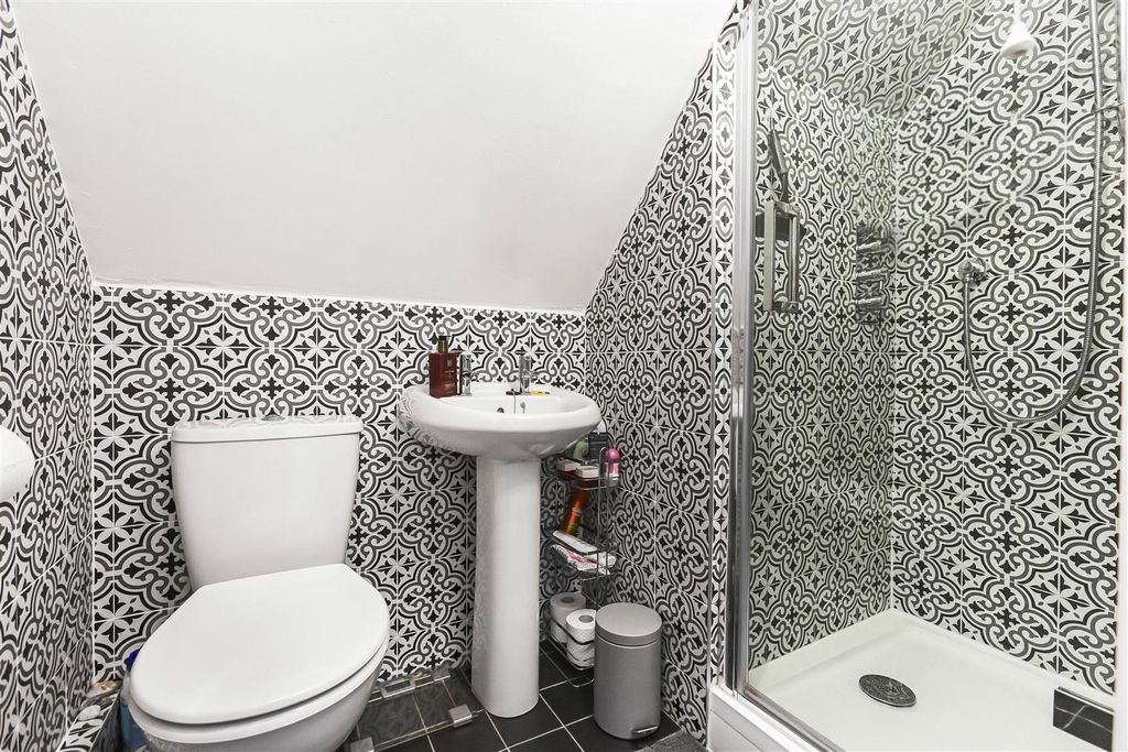 Additional image 19 of 2 bed flat for saleCoopers Court, Hertford, Hertford SG14