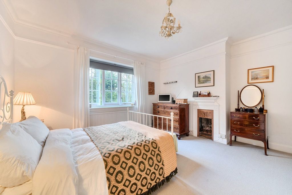 Additional image 10 of 6 bed detached house for saleTower Road, Hindhead GU26