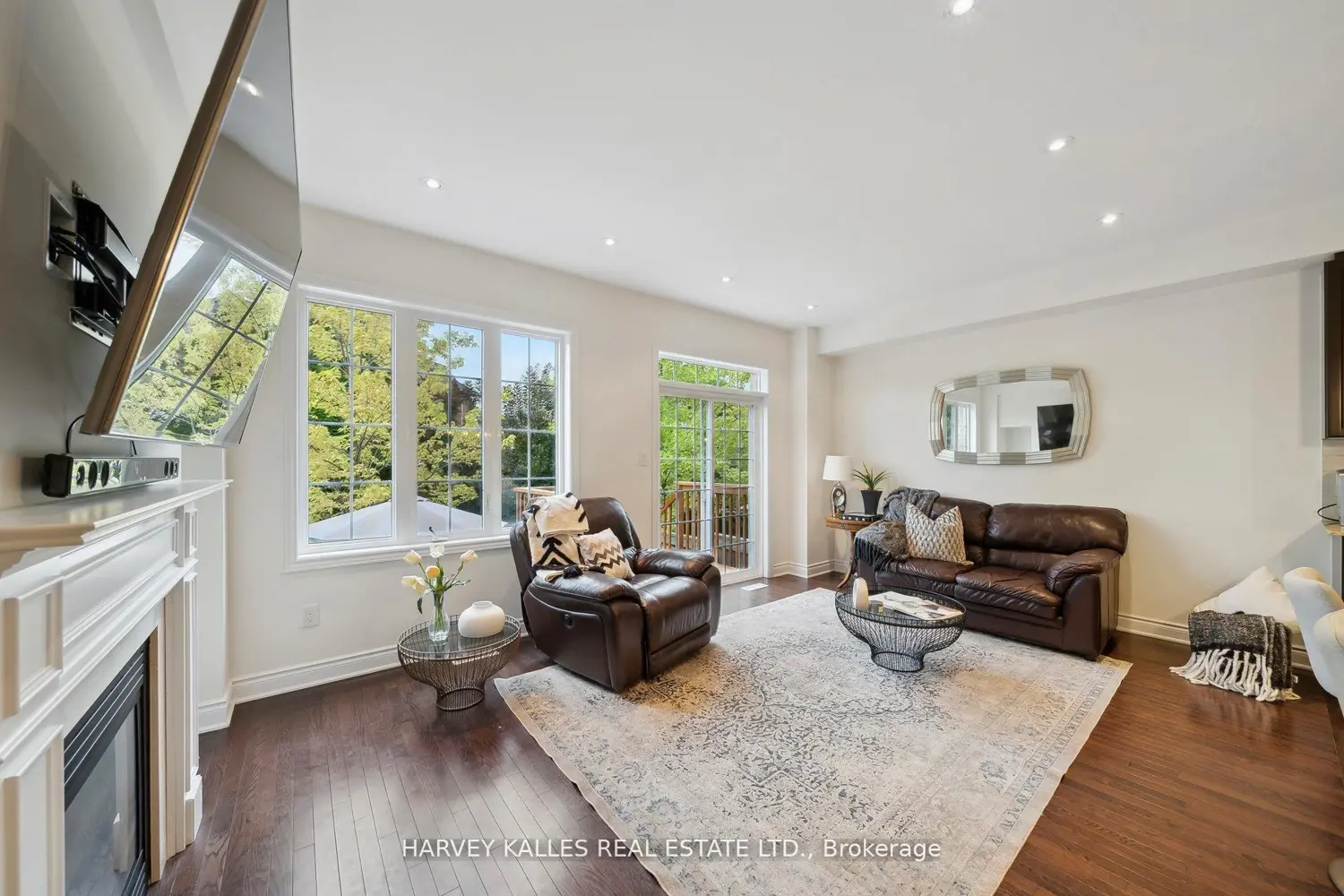 8777 Dufferin Street 45 photo 4