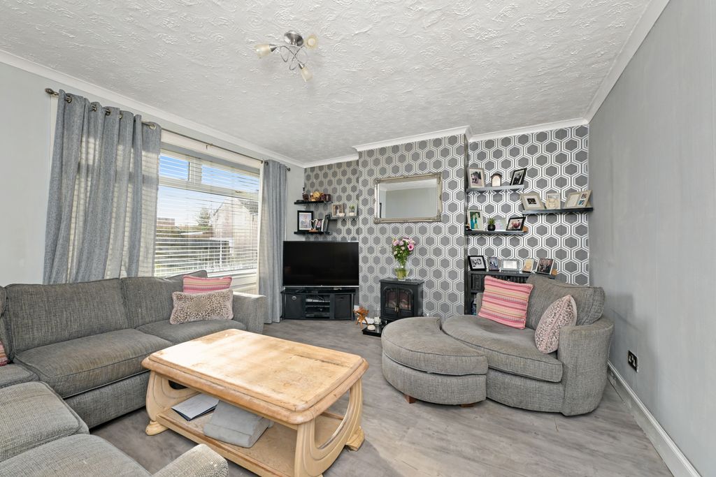 Additional image 2 of 4 bed semi-detached house for sale44 Hillside Crescent South, Gorebridge EH23