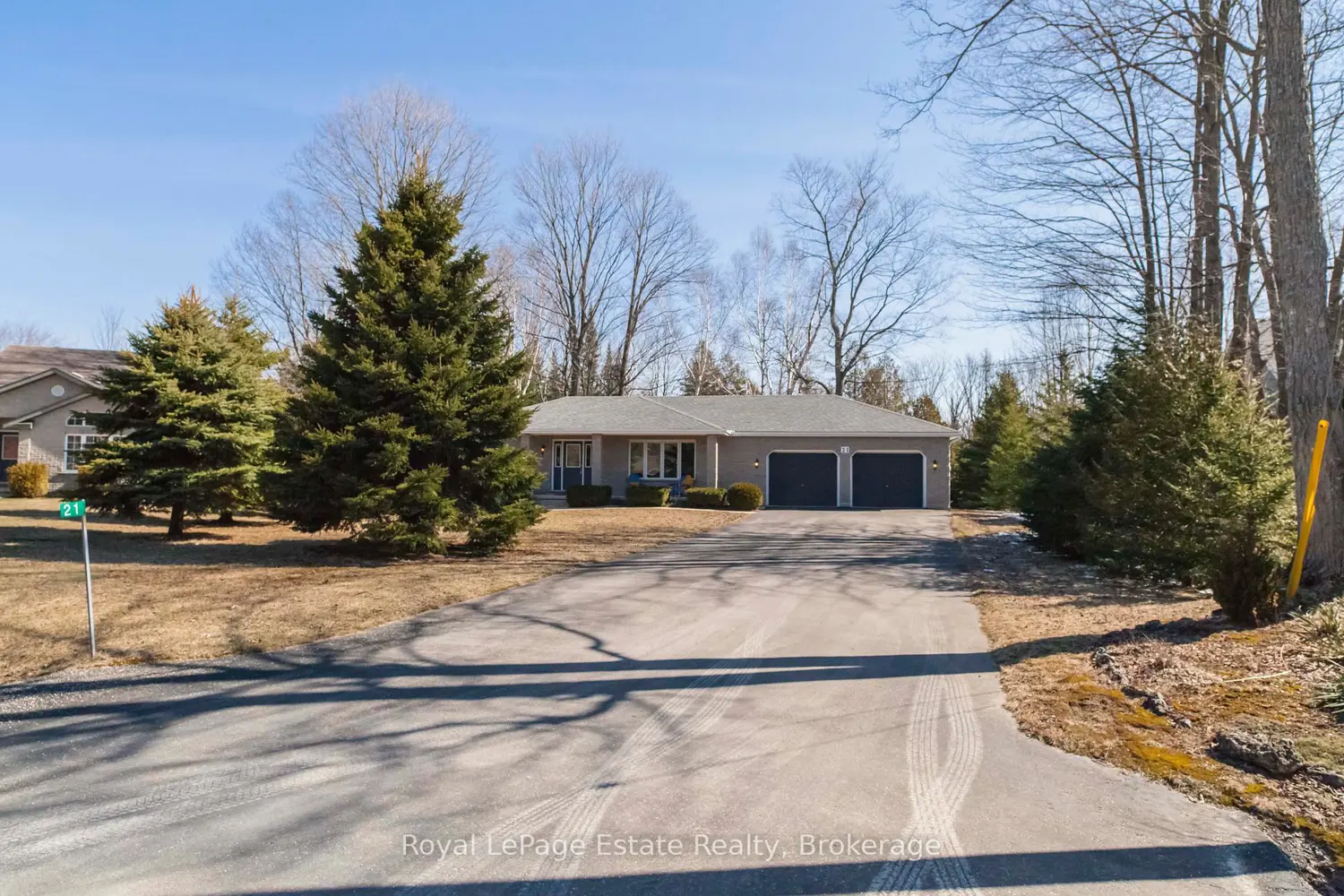 21 Sauble Woods Crescent