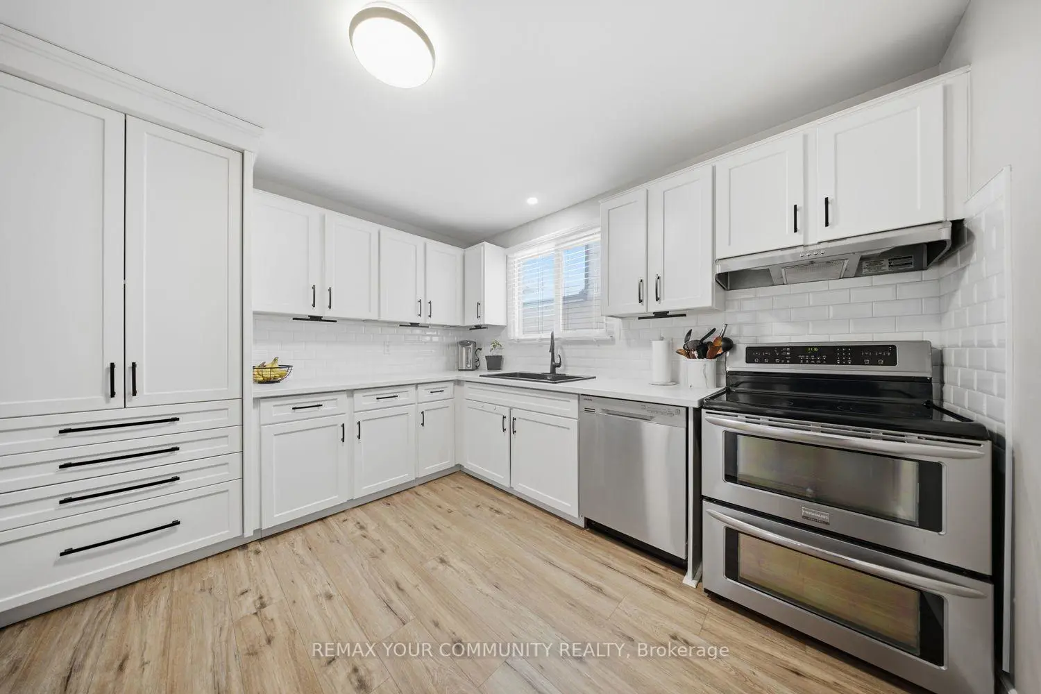 857 Copperfield Drive photo 4