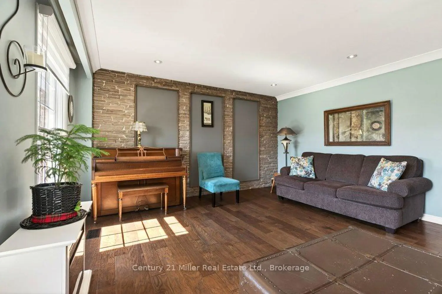 86 Waterford Drive photo 4