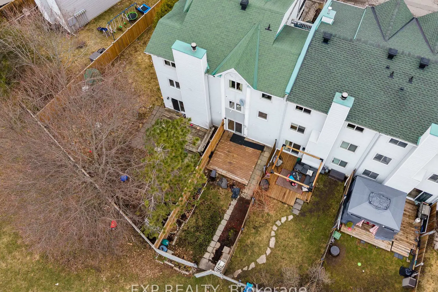 Additional image 17 of 98 Castlegreen Private
