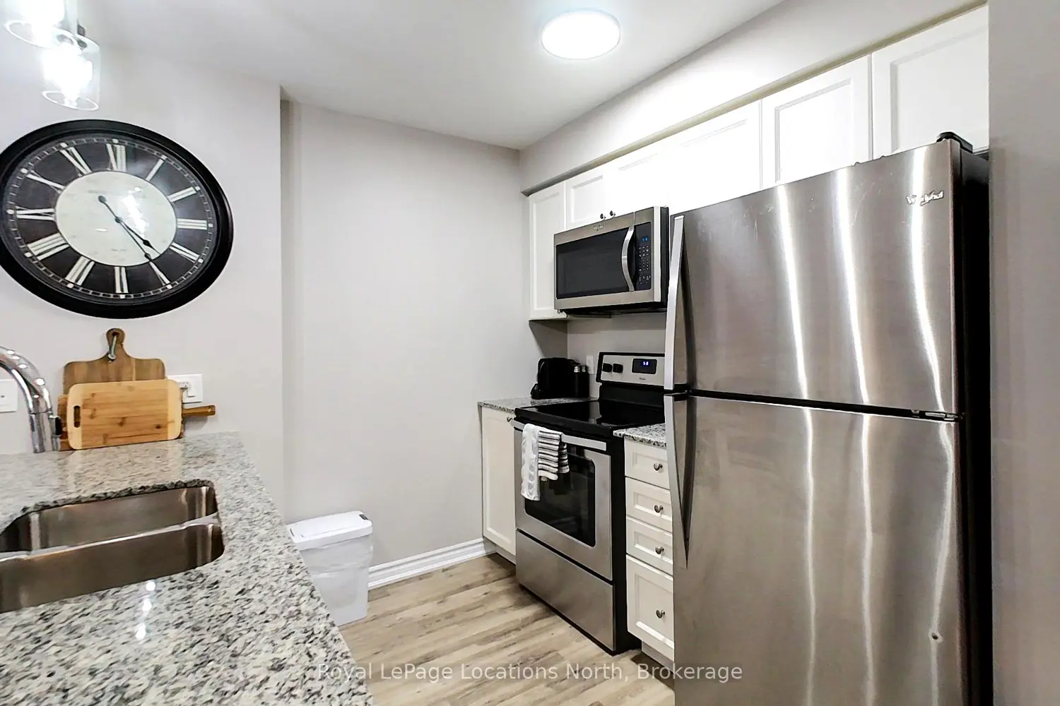 5 Anchorage Crescent 102 photo 5
