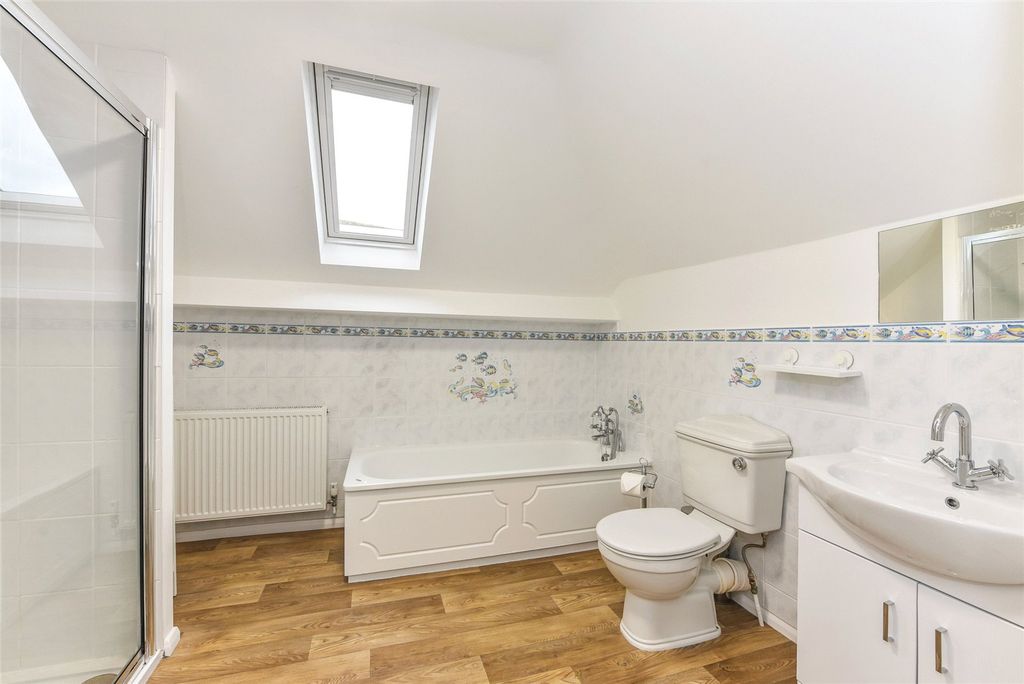 Additional image 16 of 4 bed detached house for saleOrchard Road, Hayling Island, Hampshire PO11