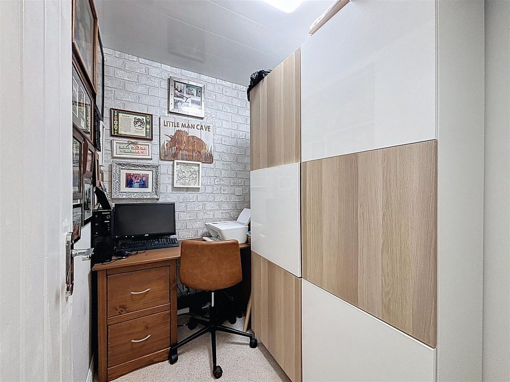 Additional image 6 of 4 bed detached bungalow for saleAshcourt Drive, Hornsea HU18