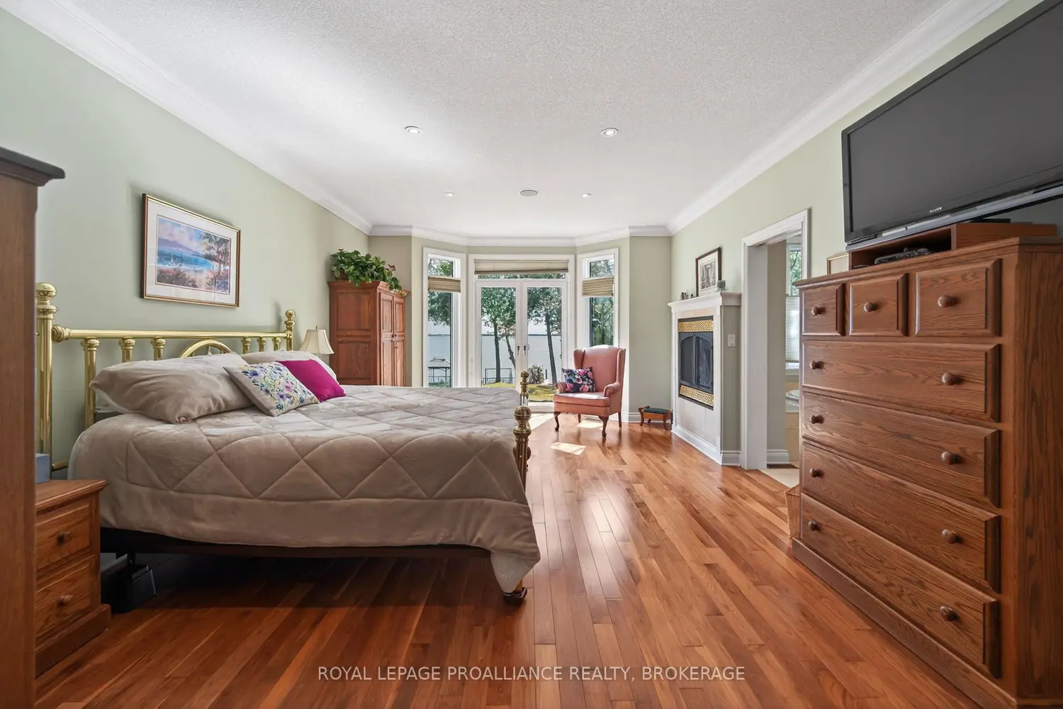 178 Nicholson Point Road photo 5