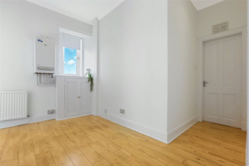 Additional image 5 of 2 bed flat for saleCadzow Street, Hamilton, South Lanarkshire ML3