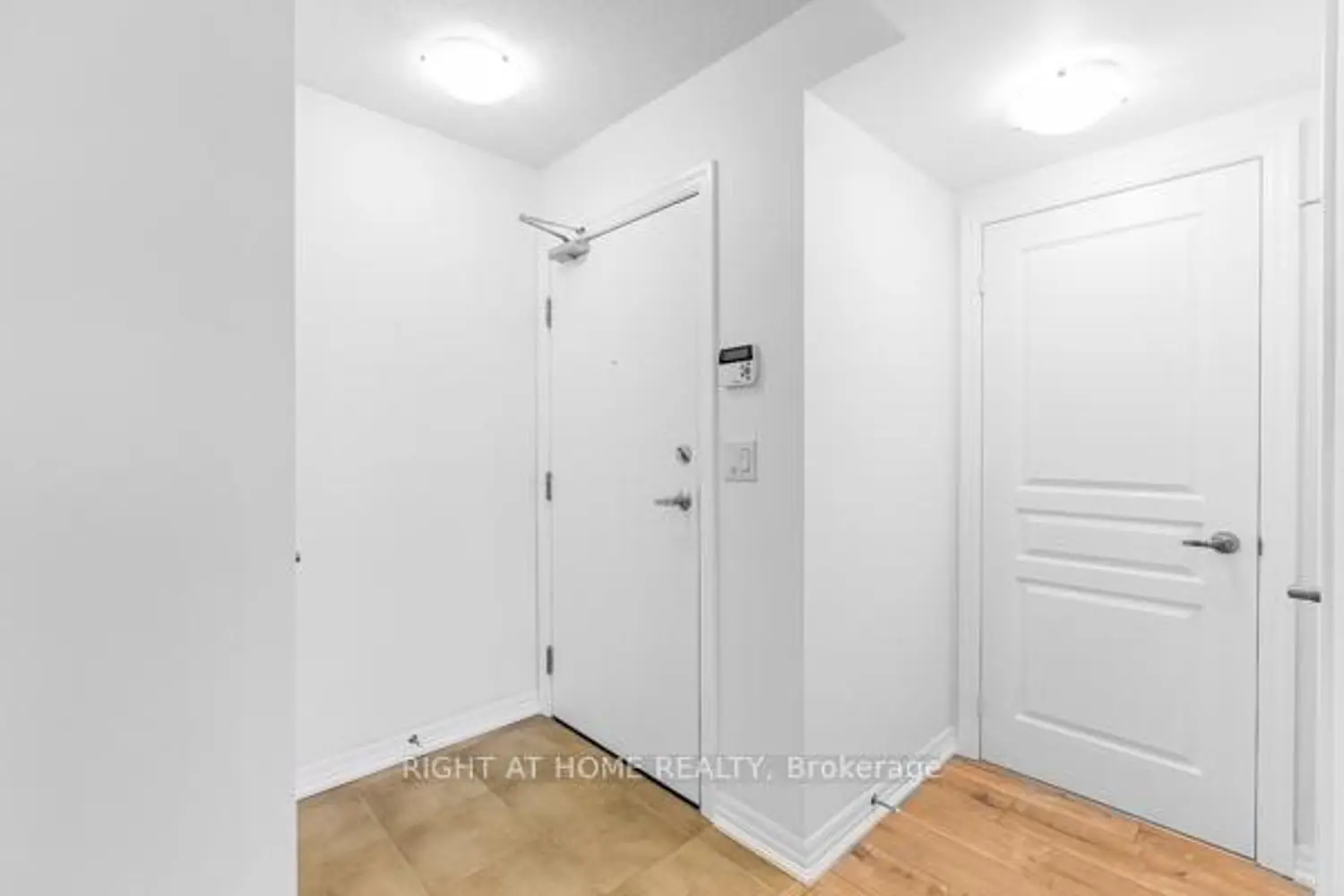 1940 Ironstone Drive 1405 photo 3