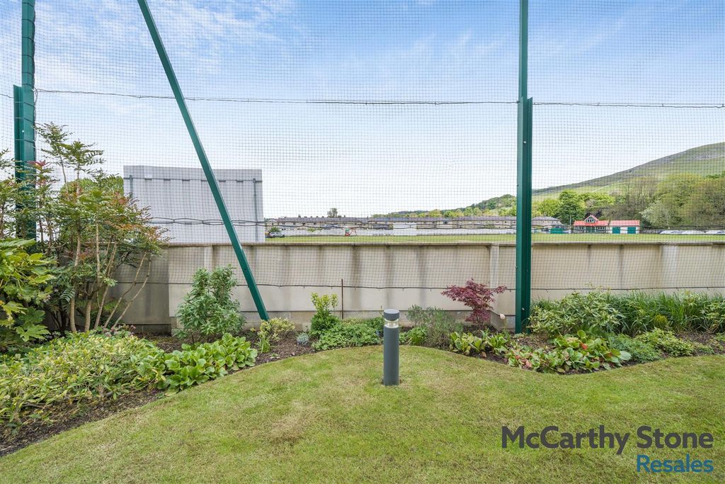 Additional image 40 of 2 bed flat for saleThe Wickets, Kirkgate, Settle BD24