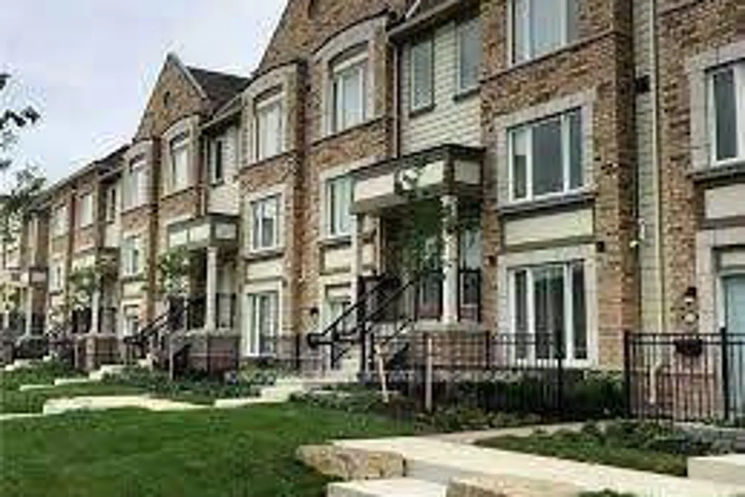 1 Beckenrose Court 142