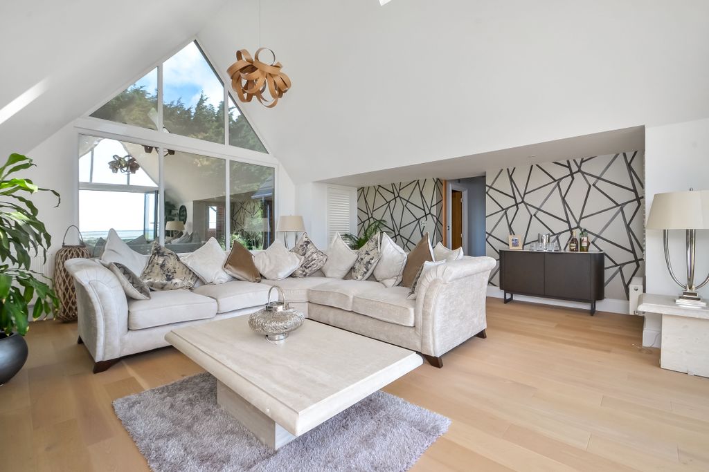 Additional image 8 of 5 bed detached house for saleBedhampton, Hampshire PO9