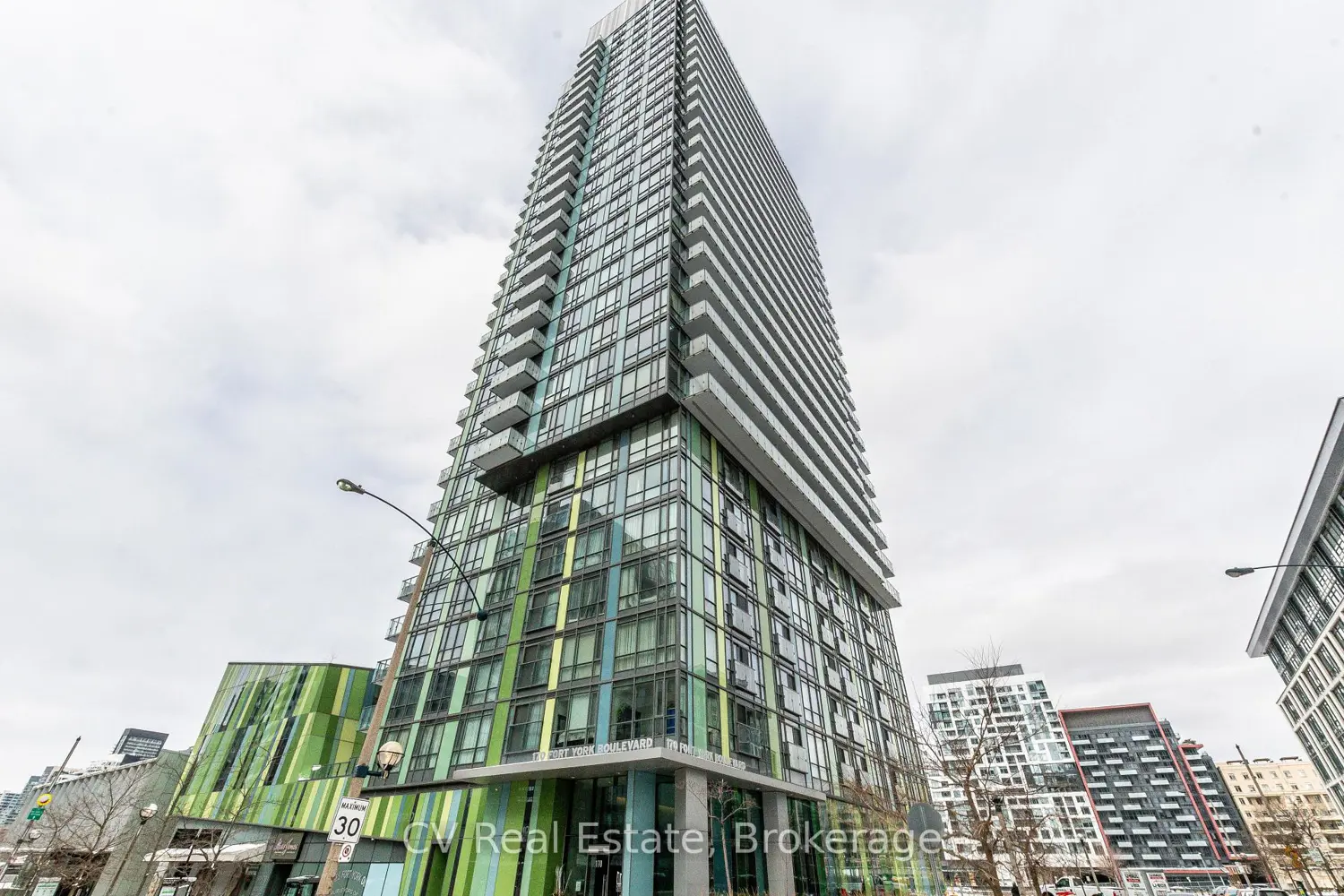 2811 - 170 Fort York Boulevard photo 2
