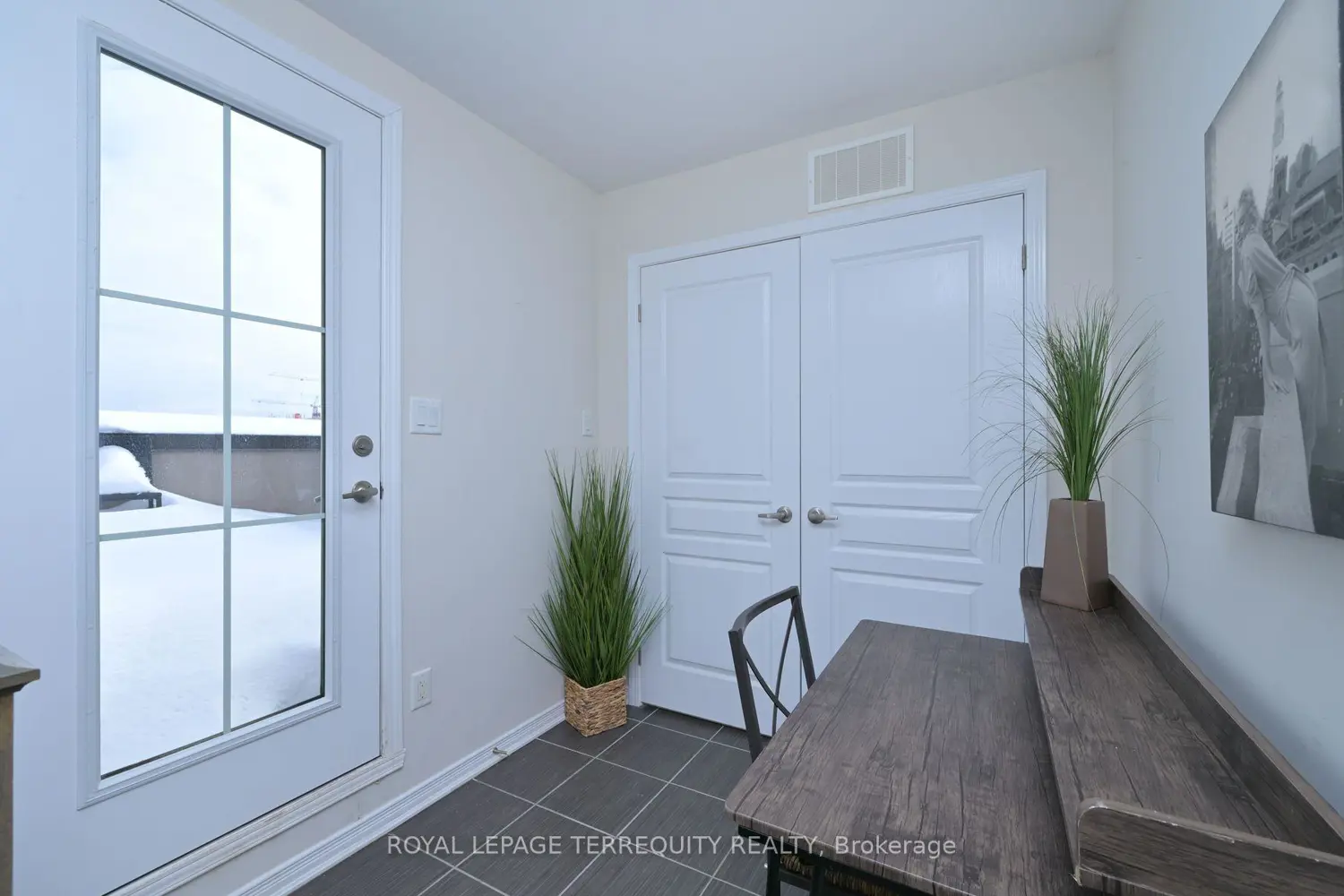 Additional image 14 of 2441 Greenwich Drive 95