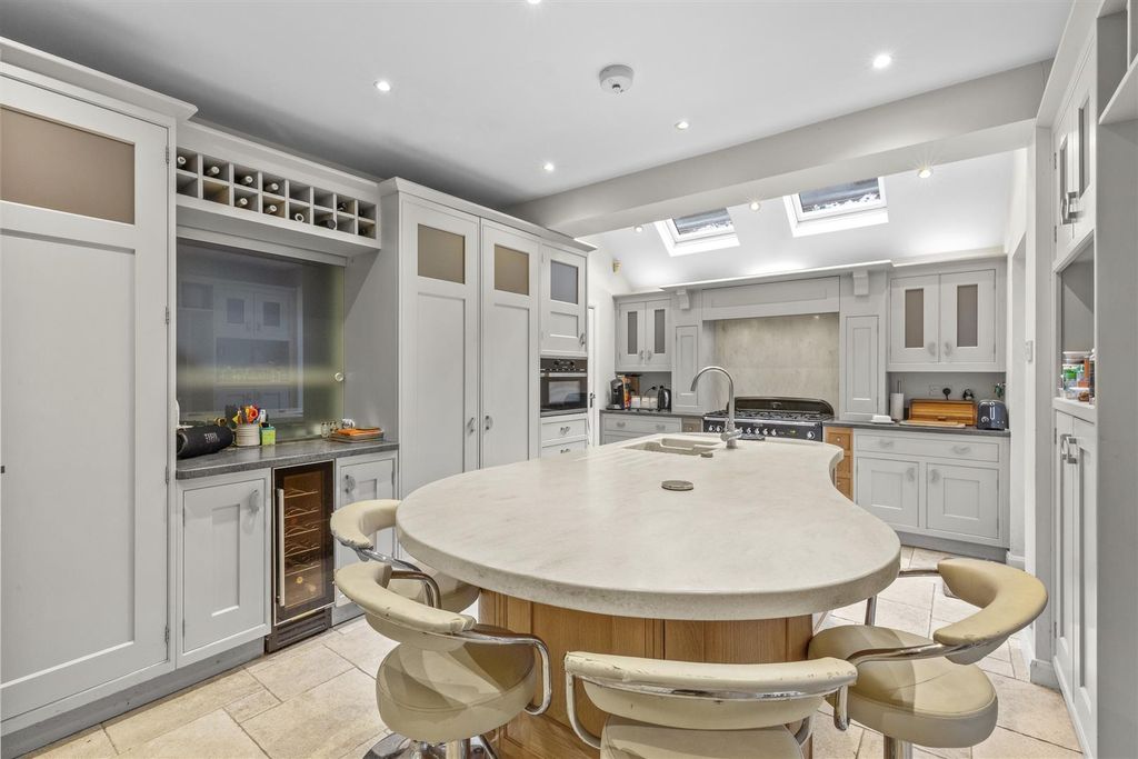Additional image 6 of 5 bed detached house for saleMarlow Road, High Wycombe HP11