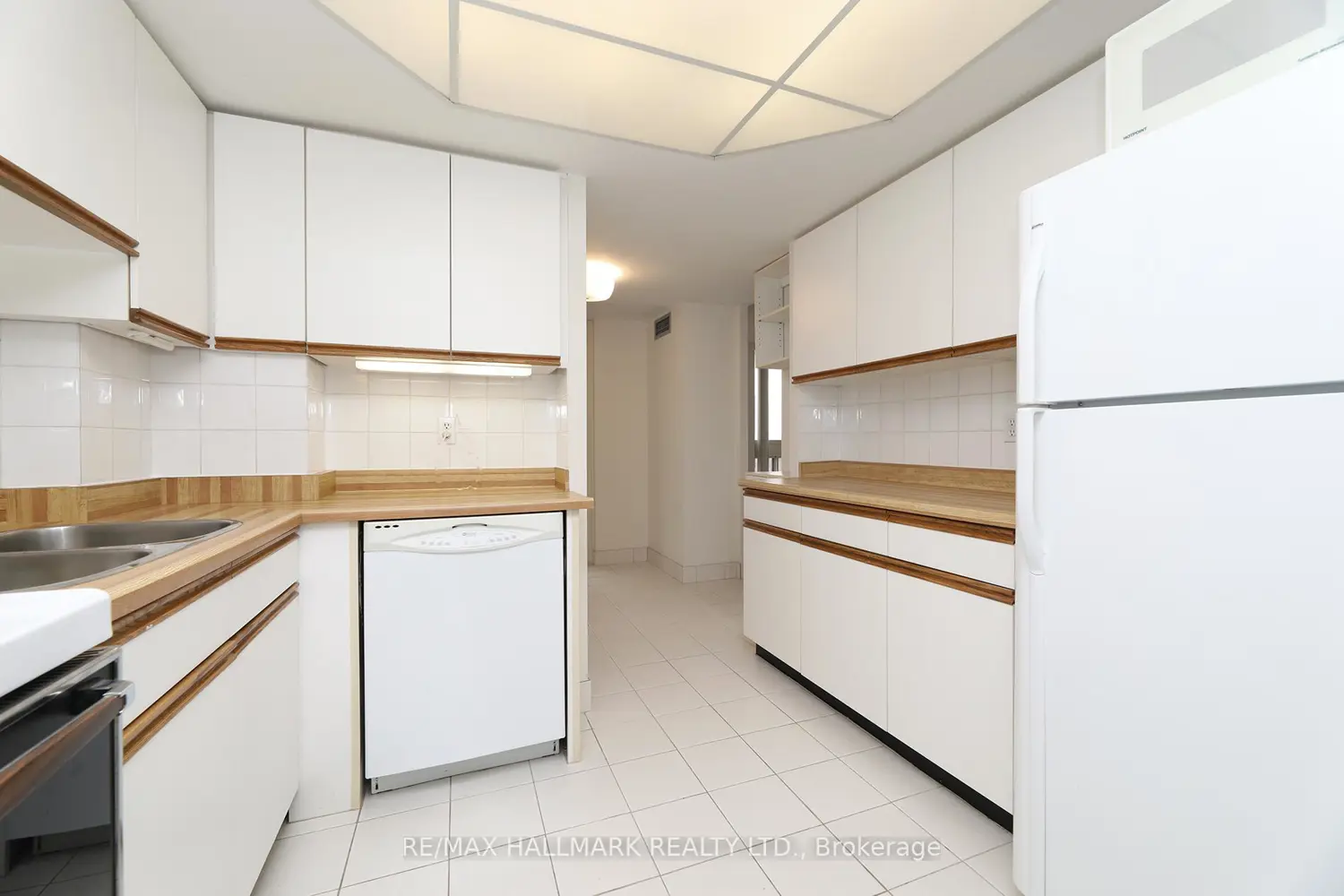 10 Kenneth Avenue 1704 photo 5