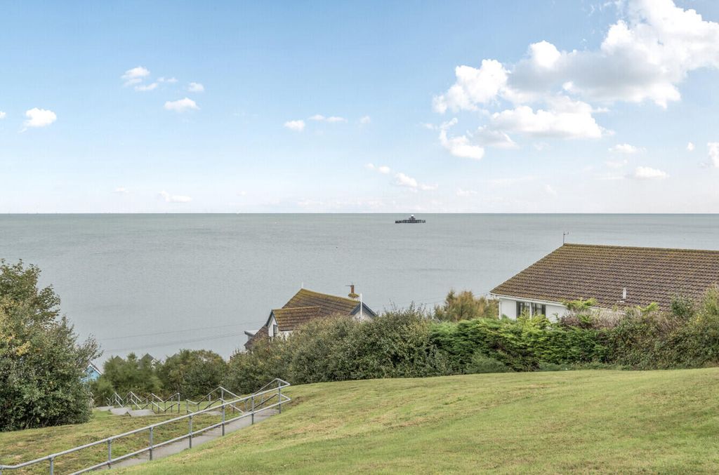 Additional image 3 of 2 bed flat for saleRidgeway Cliff, Herne Bay CT6