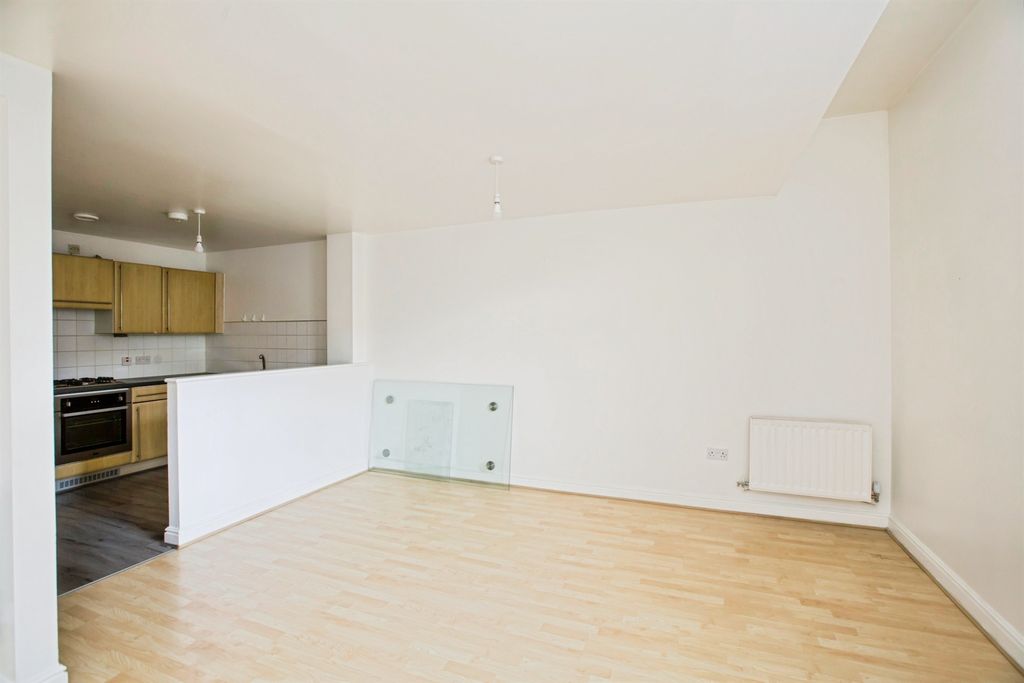 Additional image 16 of 2 bed penthouse for saleCharlotte Close, Halifax HX1