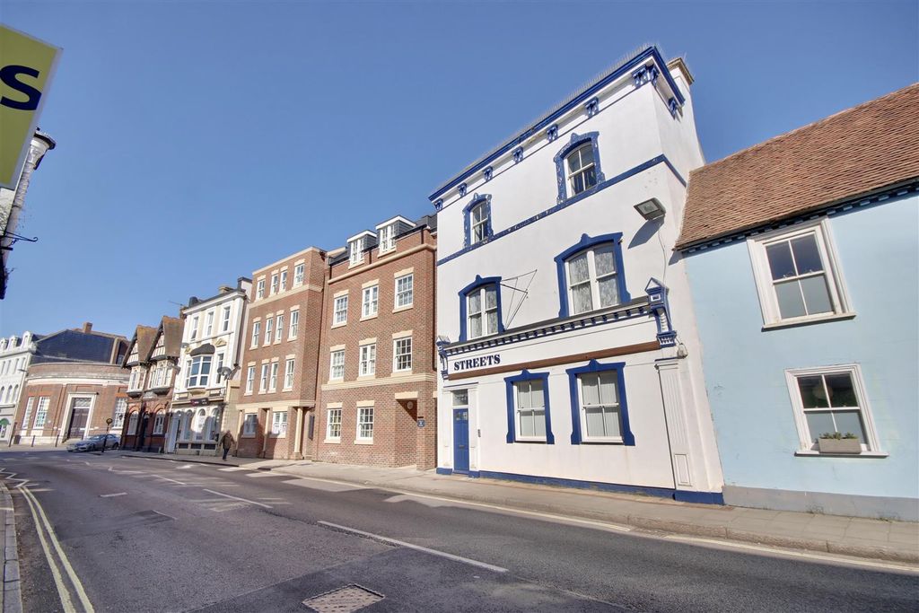 Additional image 10 of 2 bed flat for saleEast Street, Havant PO9