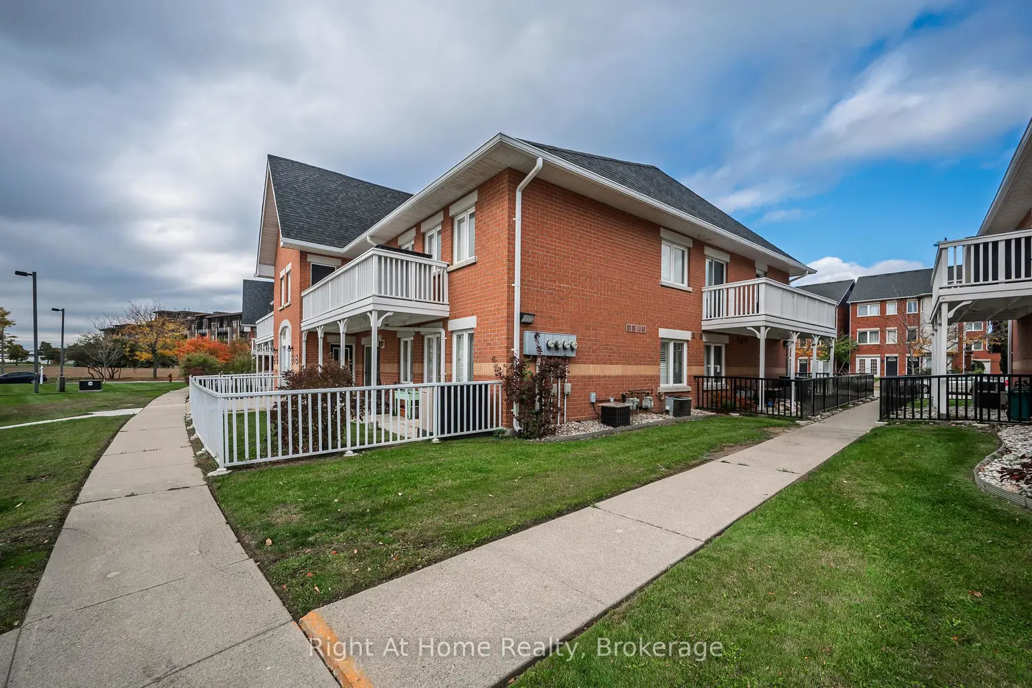 1701 Lampman Avenue 706 photo 3