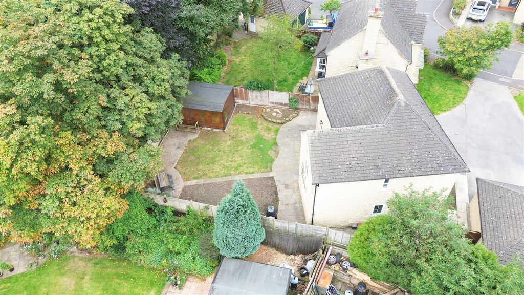 Additional image 37 of 4 bed detached house for saleBrodley Close, Hipperholme, Halifax HX3