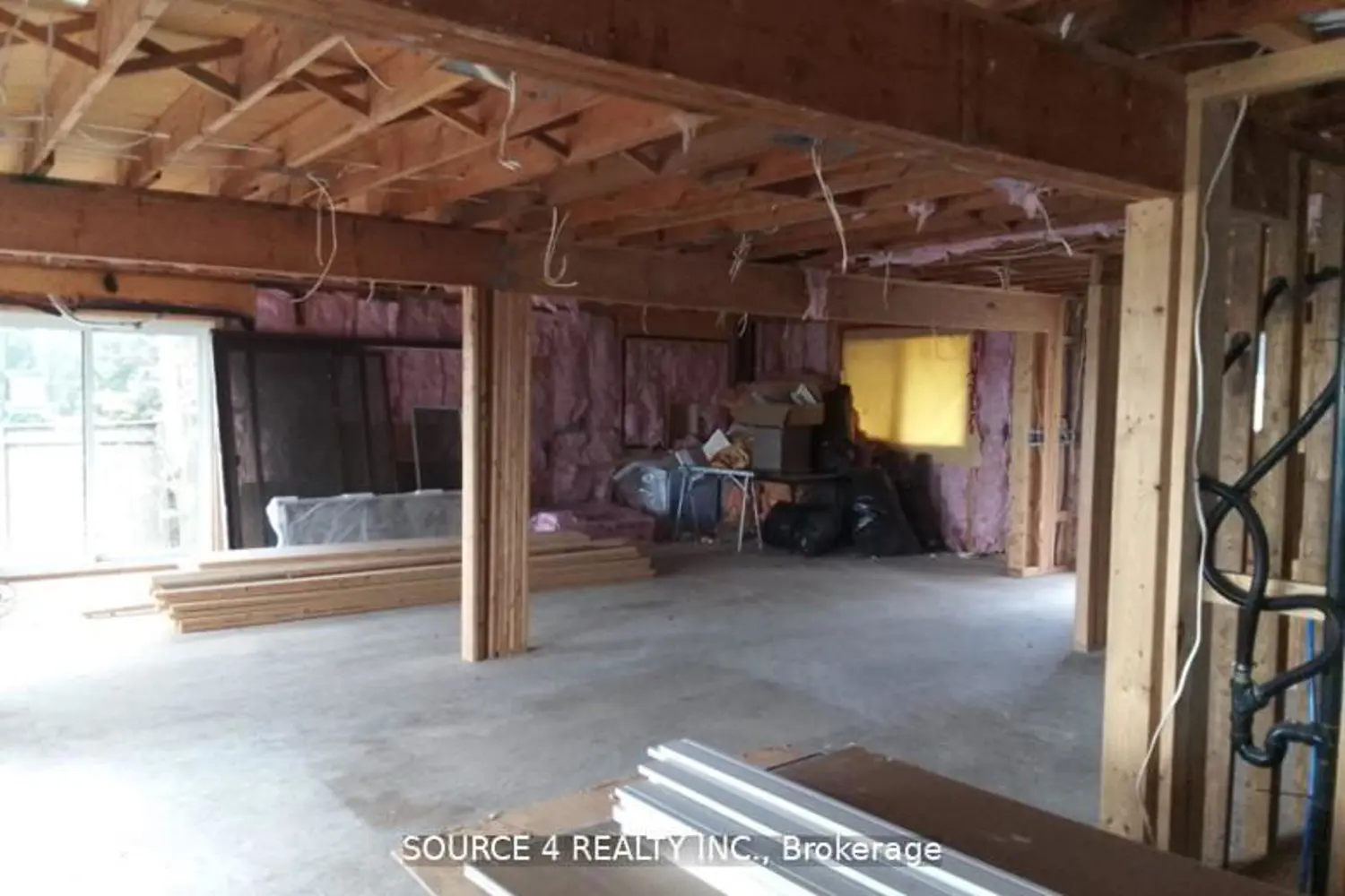 Additional image 9 of 1376 Lakeshore Road