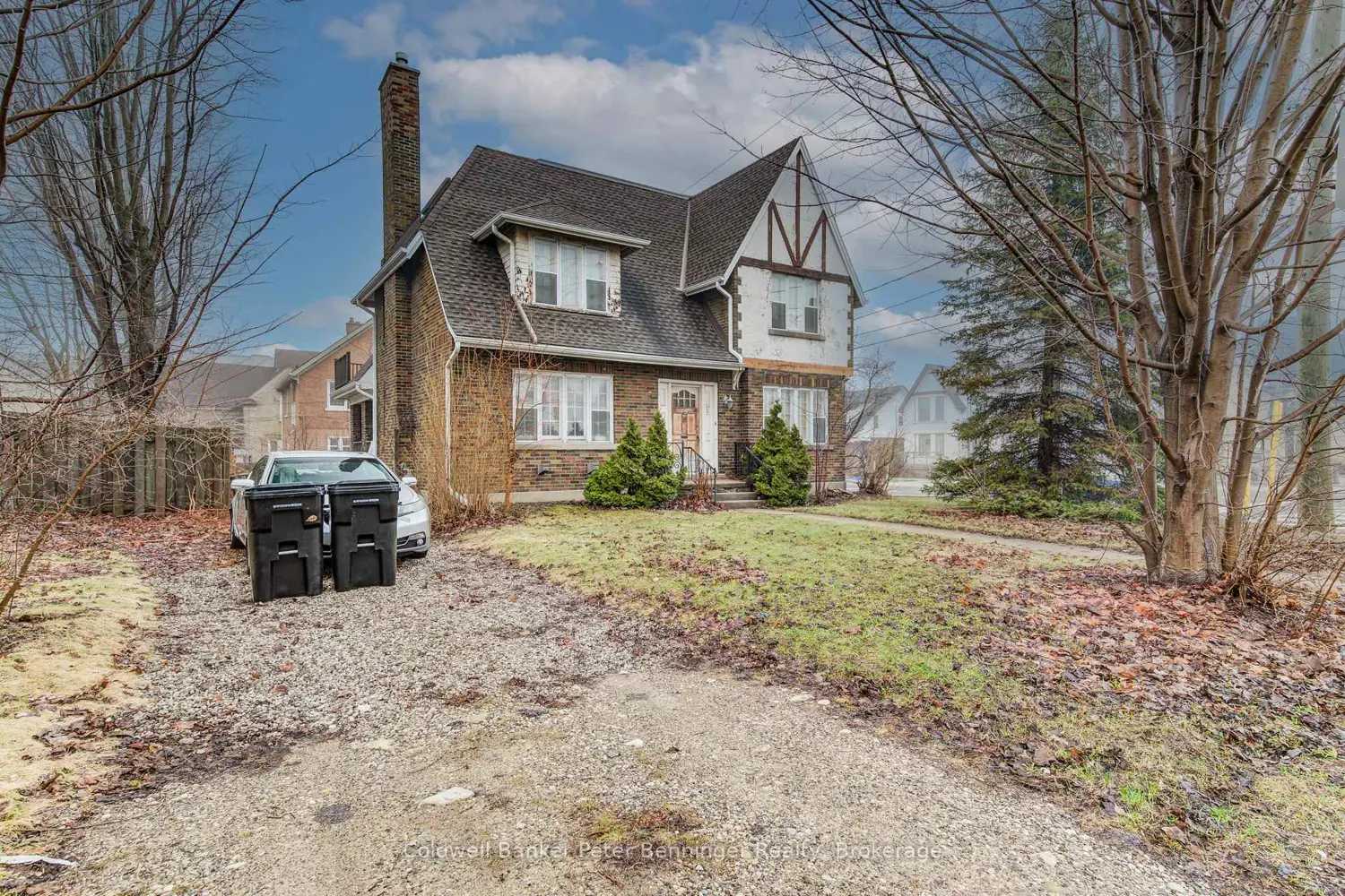 71 Margaret Avenue photo 2