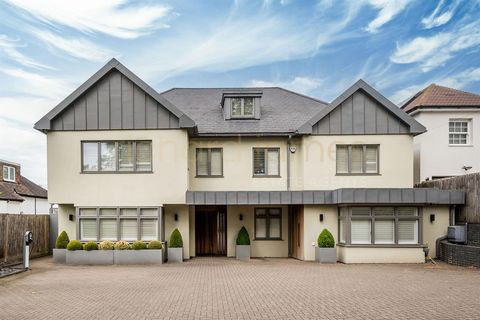 Marsh Lane, Mill Hill NW7