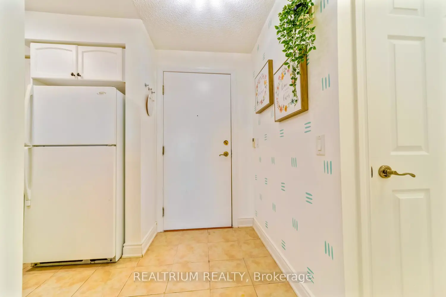 Additional image 4 of 710 Humberwood Boulevard 811