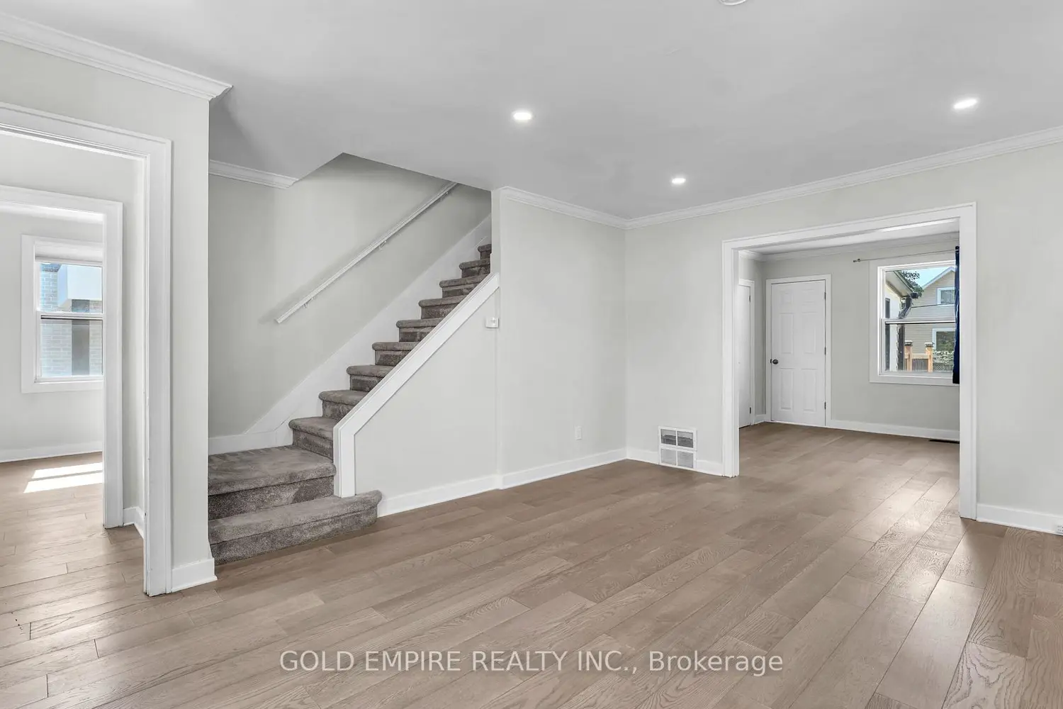 429 Saul Street photo 3