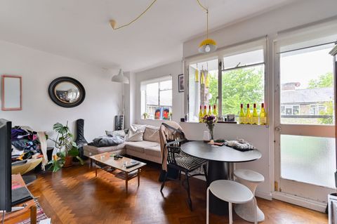 Leda Court, Oval, London SW9