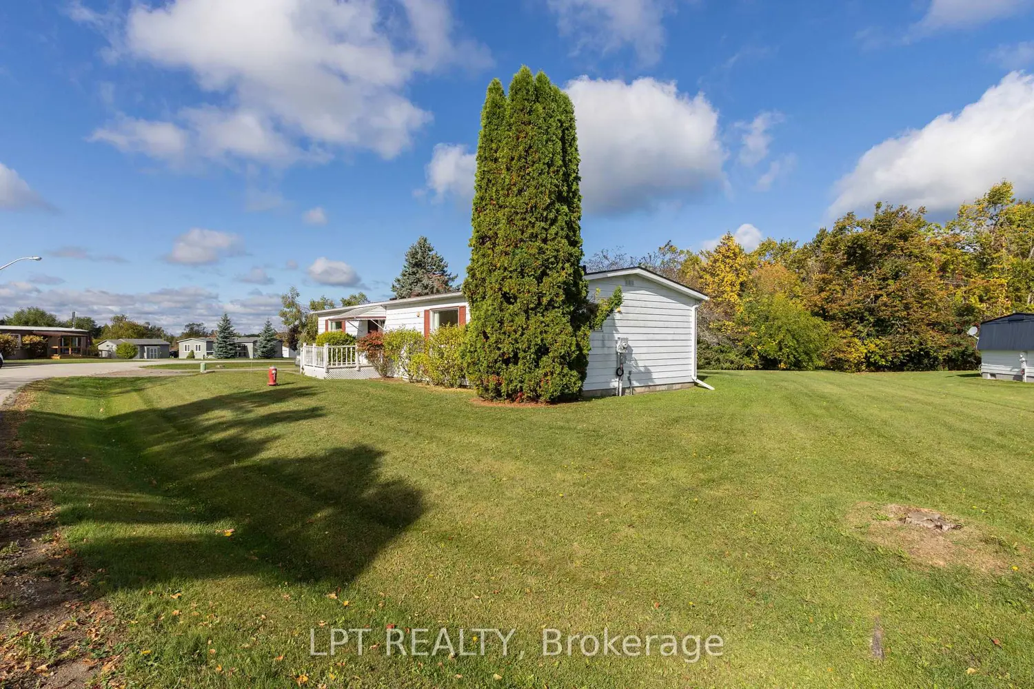 11 Geneva Court photo 2
