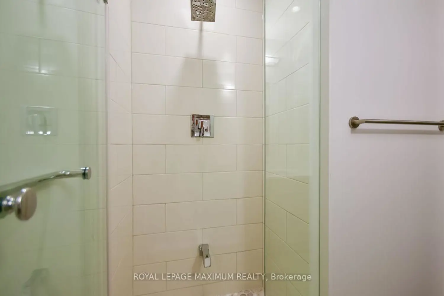 271 Sea Ray Avenue B417 photo 3