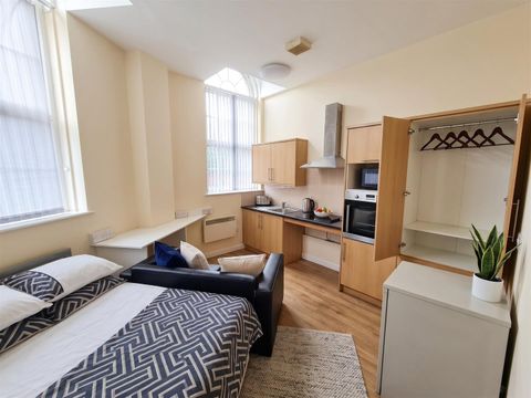 Upper Warwick Street, Liverpool L8, Room to rent