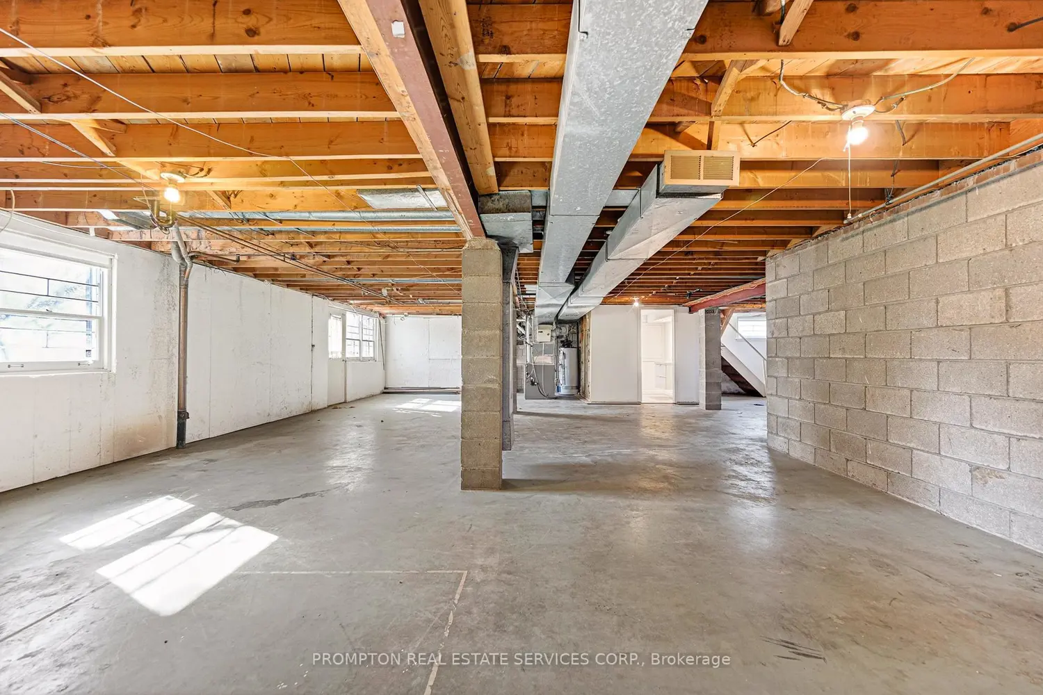 Additional image 18 of 81 Maxome Avenue
