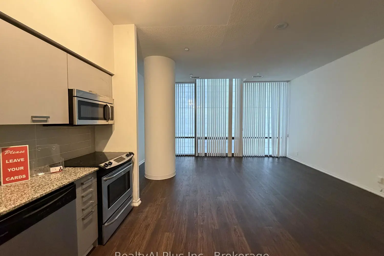 832 Bay Street 213