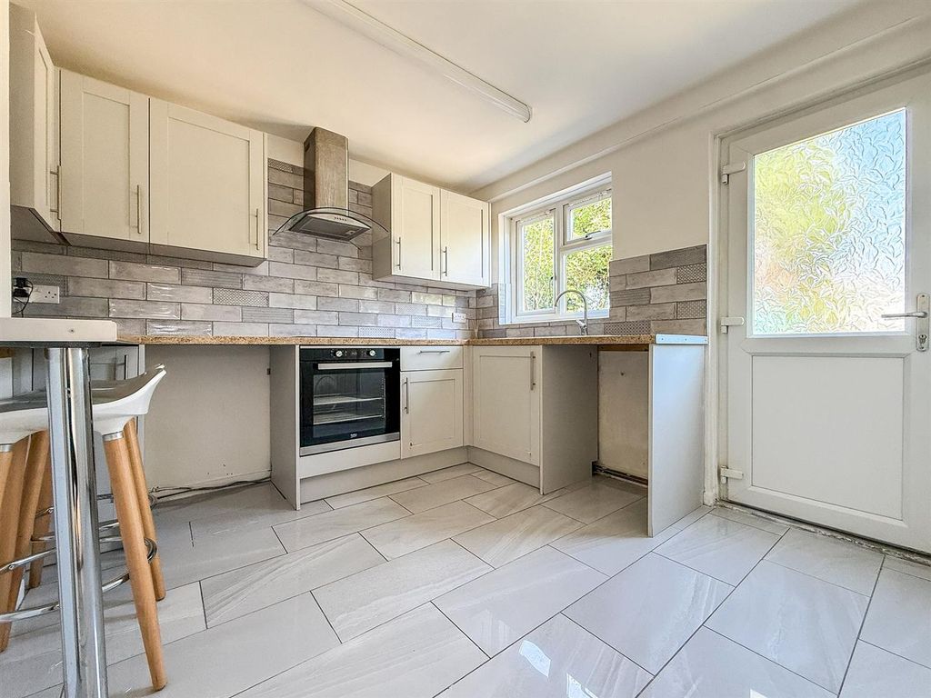 Additional image 2 of 1 bed flat for saleBlendworth Crescent, Havant PO9