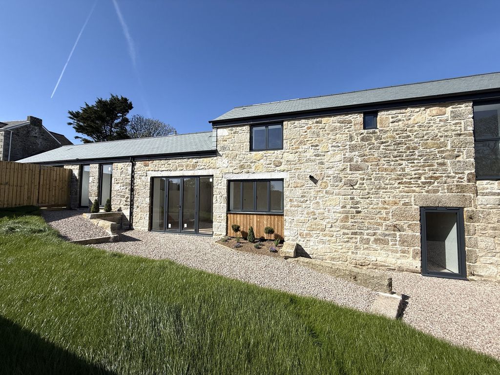 4 bed barn conversion for saleBeautifully Crafted Detached Barn Conversion, Helston TR13 photo 3