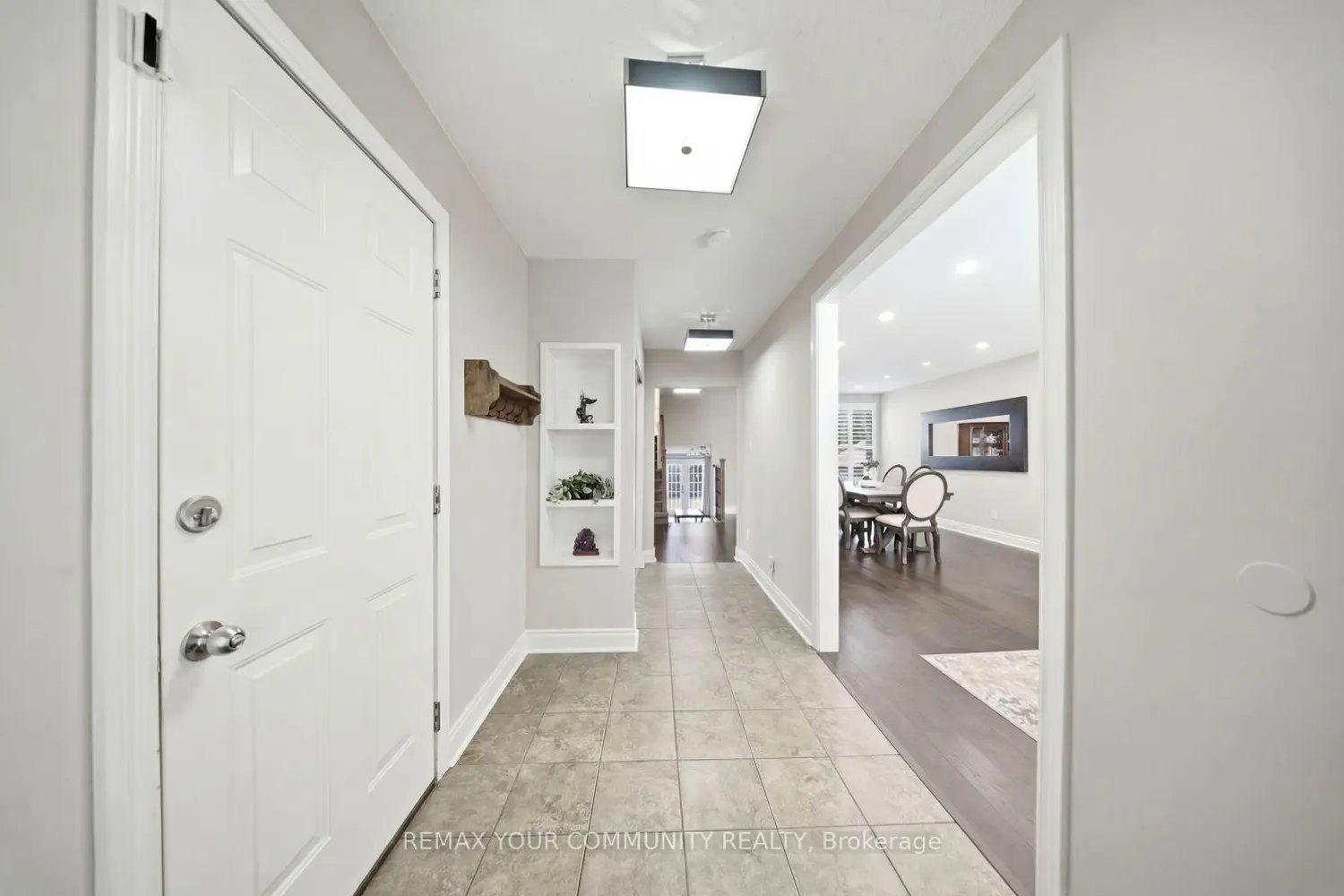 857 Copperfield Drive photo 2